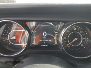 2022 Jeep Wrangler Unlimited Sahara with VIN 1C4HJXEG1NW156485, listed as a Copart auction lot 53895925 with 45,564 mi miles and Salvage title. Bid and sale history available at DreamBid. Image 9.