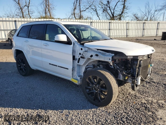 2022 Jeep Grand Cherokee WK Laredo E with VIN 1C4RJFAG5NC113970, listed as a Copart auction lot 79946364 with 35,090 mi miles and Salvage Title. Bid and sale history available at carsss.com. Image 4.