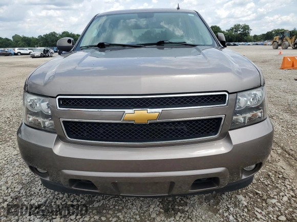 2013 Chevrolet Tahoe LT with VIN 1GNSKBE08DR108589, listed as a Copart auction lot 60191675 with 221,595 mi miles and Salvage title. Bid and sale history available at DreamBid. Image 5.