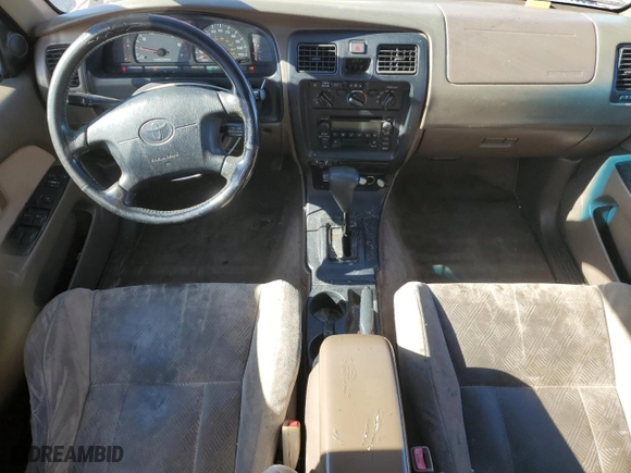 2001 Toyota 4Runner SR5 with VIN JT3GN86R910182842, listed as a Copart auction lot 88122335 with 471,697 mi miles and Salvage Title. Bid and sale history available at carsss.com. Image 8.