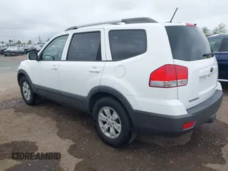 2009 Kia Borrego EX with VIN KNDJH741595027770, listed as a IAAI auction lot 41885223 with 125,417 mi miles. Bid and sale history available at carsss.com. Image 3.