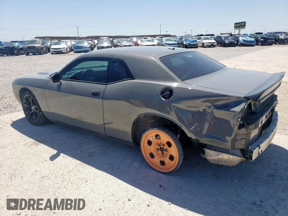 2018 Dodge Challenger SXT z VIN 2C3CDZAGXJH339478, wystawiony jako Copart lot #53615505 z przebiegiem 94 761 mil mil oraz Szkoda całkowita • Salvage title. Historia ofert i sprzedaży dostępna na DreamBid. Obrazek 2.