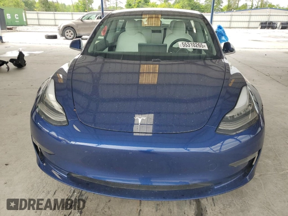 2019 Tesla Model 3 Mid Range z VIN 5YJ3E1EA1KF417900, wystawiony jako Copart lot #55310265 z przebiegiem 45 739 mil mil oraz Szkoda całkowita • Salvage title. Historia ofert i sprzedaży dostępna na DreamBid. Obrazek 5.