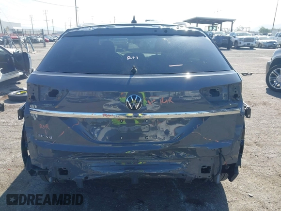 2021 Volkswagen Atlas SE with VIN 1V2WE2CA9MC234751, listed as a IAAI auction lot 41979424 with 30,132 mi miles and . Bid and sale history available at DreamBid. Image 17.