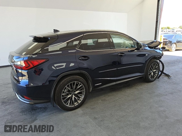 2022 Lexus RX with VIN 2T2YGMDA5NC087783, listed as a Copart auction lot 71532024 with 27,628 mi miles and Salvage Title. Bid and sale history available at carsss.com. Image 3.