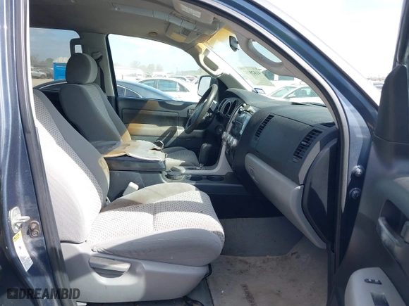 2007 Toyota Tundra SR5 with VIN 5TBET54107S456402, listed as a IAAI auction lot 41828151 with 104,672 mi miles. Bid and sale history available at carsss.com. Image 5.