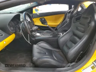 2004 Lamborghini Gallardo z VIN ZHWGU11SX4LA00563, wystawiony jako Copart lot #73732524 z przebiegiem 51 762 mil mil oraz Szkody całkowita. Historia ofert i sprzedaży dostępna na DreamBid. Obrazek 7.