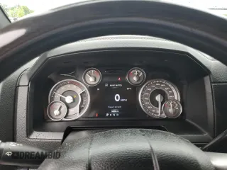 2018 Ram 2500 Limited z VIN 3C6UR5GL5JG289269, wystawiony jako Copart lot #59324035 z przebiegiem 94 266 mil mil oraz Szkoda całkowita • Salvage title. Historia ofert i sprzedaży dostępna na DreamBid. Obrazek 9.