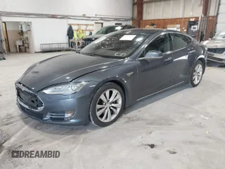 2016 Tesla Model S 90D with VIN 5YJSA1E22GF124109, listed as a IAAI auction lot 42487466 with 83,593 mi miles and . Bid and sale history available at DreamBid. Image 2.