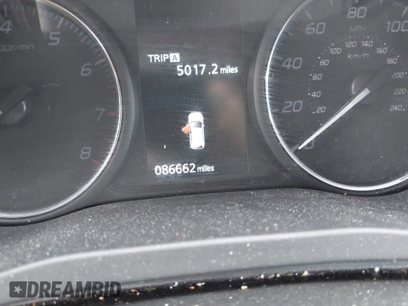 2020 Mitsubishi Outlander SE z VIN JA4AD3A37LZ044719, wystawiony jako IAAI lot #39303659 z przebiegiem 86 662 mil mil oraz . Historia ofert i sprzedaży dostępna na DreamBid. Obrazek 14.