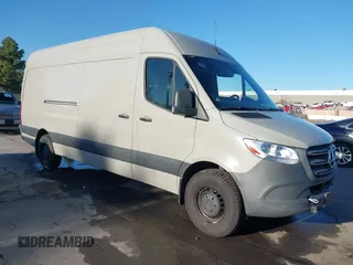 2022 Mercedes-Benz Sprinter Cargo with VIN W1Y40CHY3NT082983, listed as a IAAI auction lot 41505872 with 130,341 mi miles. Bid and sale history available at carsss.com. Image 1.