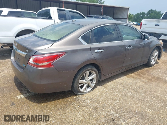 2013 Nissan Altima SL with VIN 1N4AL3AP5DC107080, listed as a IAAI auction lot 42583791 with 295,405 mi miles and . Bid and sale history available at DreamBid. Image 4.