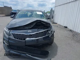 2016 Kia Optima EX z VIN 5XXGU4L34GG010877, wystawiony jako IAAI lot #42398843 z przebiegiem 157 102 mil mil oraz . Historia ofert i sprzedaży dostępna na DreamBid. Obrazek 12.