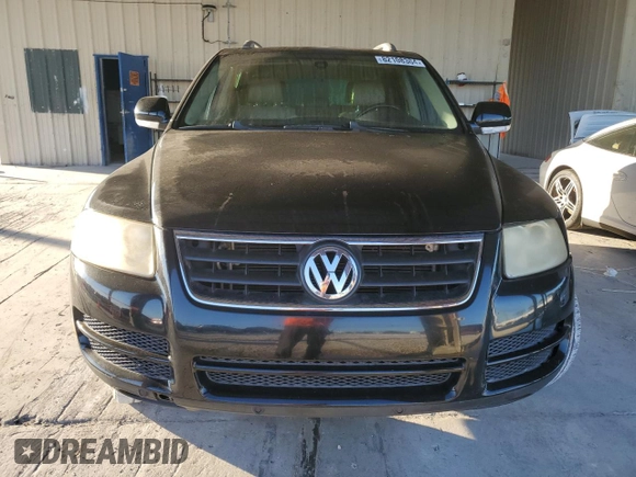 2007 Volkswagen Touareg V6 with VIN WVGZE77L77D002814, listed as a Copart auction lot 82108304 with 140,844 mi miles and Clean Title. Bid and sale history available at DreamBid. Image 5.