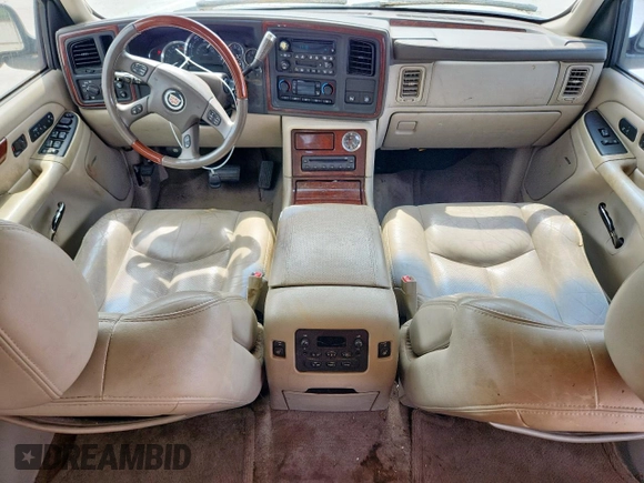 2005 Cadillac Escalade with VIN 1GYEC63N55R202532, listed as a Copart auction lot 61166525 with 229,312 mi miles and Clean title. Bid and sale history available at DreamBid. Image 8.
