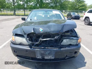 2005 BMW 3 Series 330i с VIN WBAEV53435KM40855, выставлен на аукционе IAAI как лот 42344505 с пробегом 120 060 миль миль и . История ставок и продаж доступна на DreamBid. Изображение 6.