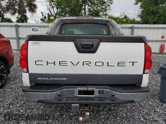 2004 Chevrolet Avalanche z VIN 3GNEC12TX4G305248, wystawiony jako Copart lot #59382005 z przebiegiem 182 387 mil mil oraz Szkoda całkowita • Salvage title. Historia ofert i sprzedaży dostępna na DreamBid. Obrazek 6.
