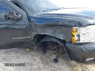 2009 Chevrolet Silverado 1500 LT with VIN 2GCEK23M691103807, listed as a IAAI auction lot 41733748 with 254,400 mi miles and . Bid and sale history available at DreamBid. Image 6.