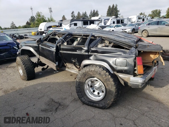 1996 Jeep Cherokee Country with VIN 1J4FJ78S9TL240411, listed as a Copart auction lot 75714034 with 247,274 mi miles and Non Repairable. Bid and sale history available at carsss.com. Image 2.