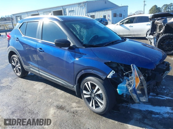 2020 Nissan Kicks SR with VIN 3N1CP5DV7LL535557, listed as a IAAI auction lot 41384085 with 47,147 mi miles. Bid and sale history available at carsss.com. Image 1.