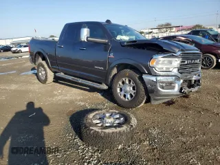 2022 Ram 2500 Laramie with VIN 3C6UR5FL2NG243857, listed as a Copart auction lot 42424235 with 58,474 mi miles and Salvage Title. Bid and sale history available at carsss.com. Image 4.