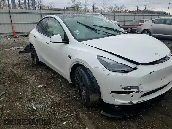 2022 Tesla Model Y Performance with VIN 7SAYGDEF1NF403693, listed as a Copart auction lot 53575845 with 34,302 mi miles and Salvage title. Bid and sale history available at DreamBid. Image 10.