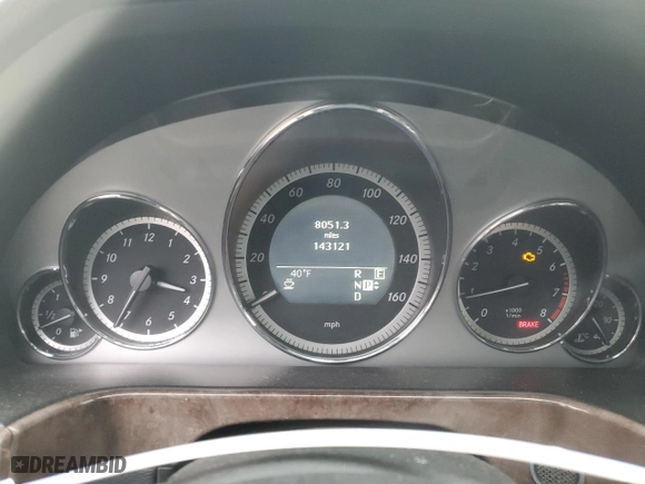 2011 Mercedes-Benz E-Class E 550 Luxury with VIN WDDHF9AB8BA472925, listed as a Copart auction lot 43640085 with 143,121 mi miles and Clean Title. Bid and sale history available at carsss.com. Image 9.