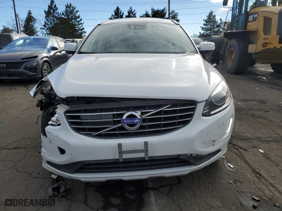 2016 Volvo XC60 T5 Platinum with VIN YV4612RM2G2854749, listed as a Copart auction lot 88266555 with 140,357 mi miles and Salvage Title. Bid and sale history available at carsss.com. Image 5.