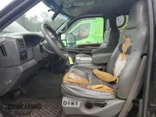 2002 Ford F-350 XL z VIN 1FTWW33F92EB51645, wystawiony jako Copart lot #79216984 z przebiegiem Nie podano mil oraz Szkoda całkowita • Salvage title. Historia ofert i sprzedaży dostępna na DreamBid. Obrazek 7.