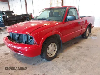 2003 GMC Sonoma SLS with VIN 1GTCS14X838120039, listed as a IAAI auction lot 41471166 with 114,099 mi miles. Bid and sale history available at carsss.com. Image 2.