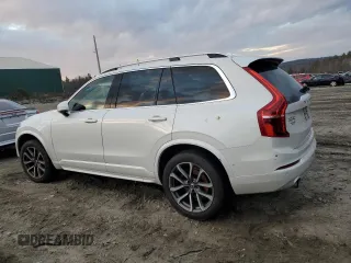 2018 Volvo XC90 Momentum with VIN YV4102XK0J1332715, listed as a Copart auction lot 68469042 with Not Provided miles. Bid and sale history available at carsss.com. Image 2.