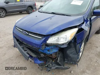 2013 Ford Escape SE z VIN 1FMCU9GX5DUD35239, wystawiony jako IAAI lot #41677245 z przebiegiem Nie podano mil oraz . Historia ofert i sprzedaży dostępna na DreamBid. Obrazek 6.