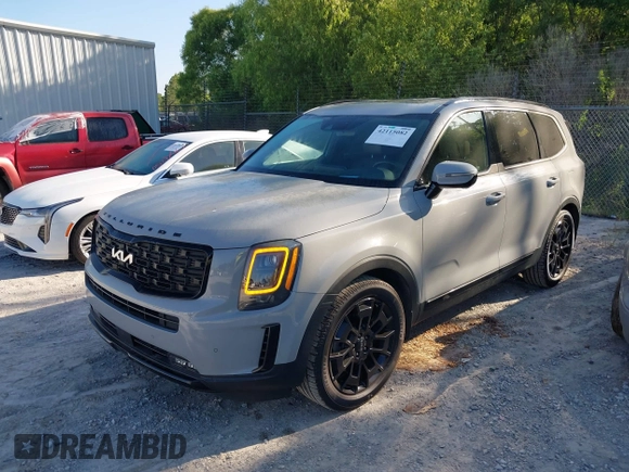 2022 Kia Telluride SX z VIN 5XYP5DHC0NG212114, wystawiony jako IAAI lot #42115082 z przebiegiem 67 071 mil mil oraz . Historia ofert i sprzedaży dostępna na DreamBid. Obrazek 6.