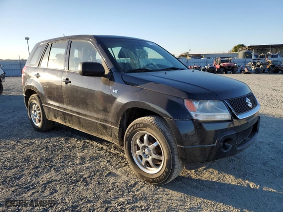 2007 Suzuki Grand Vitara with VIN JS3TE941474202110, listed as a Copart auction lot 77774424 with 131,717 mi miles and Salvage Title. Bid and sale history available at carsss.com. Image 4.