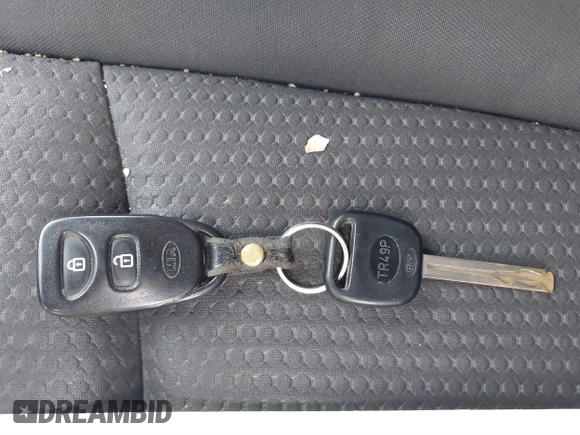 2012 Kia Sorento LX with VIN 5XYKTDA27CG286497, listed as a IAAI auction lot 41644275 with 172,913 mi miles. Bid and sale history available at carsss.com. Image 11.