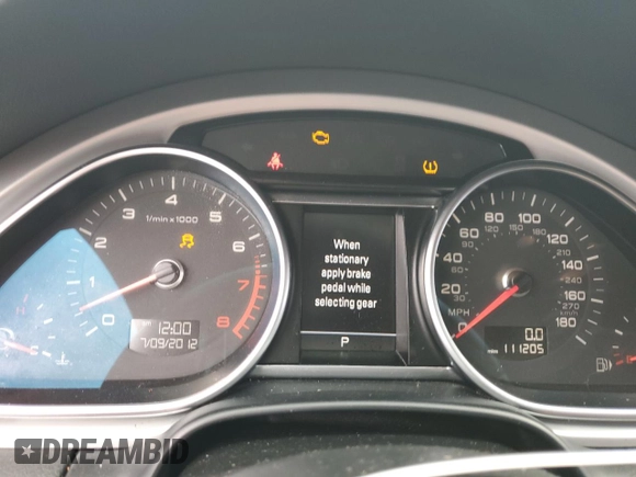 2014 Audi Q7 S line Prestige with VIN WA1DGAFE8ED000800, listed as a Copart auction lot 63136355 with 111,205 mi miles and Clean title. Bid and sale history available at DreamBid. Image 9.