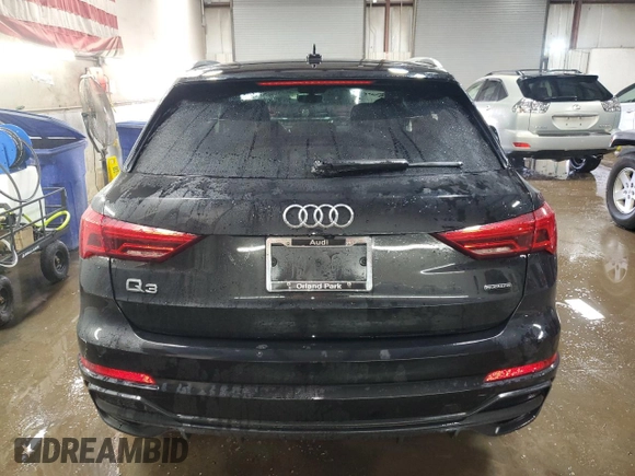 2022 Audi Q3 S line Premium z VIN WA1DECF38N1061940, wystawiony jako Copart lot #52347065 z przebiegiem 34 900 mil mil oraz Szkoda całkowita • Salvage title. Historia ofert i sprzedaży dostępna na DreamBid. Obrazek 6.