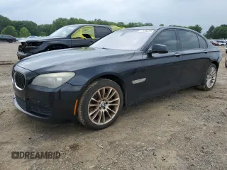 2012 BMW 7 Series 740Li z VIN WBAKB4C57CC575715, wystawiony jako Copart lot #57558525 z przebiegiem 154 531 mil mil oraz Czysty tytuł • Clean title. Historia ofert i sprzedaży dostępna na DreamBid. Obrazek 1.