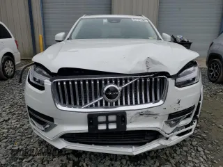 2025 Volvo XC90 Core с VIN YV4M12PJ1S1338770, выставлен на аукционе Copart как лот 44923915 с пробегом 823 миль миль и Чистый • Clean title. История ставок и продаж доступна на DreamBid. Изображение 5.