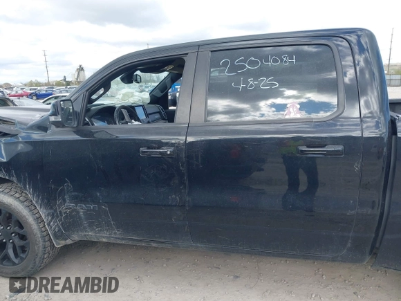 2019 Ram 1500 Big Horn z VIN 1C6SRFFTXKN524482, wystawiony jako IAAI lot #42012837 z przebiegiem 117 176 mil mil oraz . Historia ofert i sprzedaży dostępna na DreamBid. Obrazek 14.
