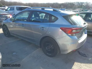 2022 Subaru Impreza Premium with VIN 4S3GTAD65N3725013, listed as a IAAI auction lot 41248013 with 7,231 mi miles. Bid and sale history available at carsss.com. Image 3.