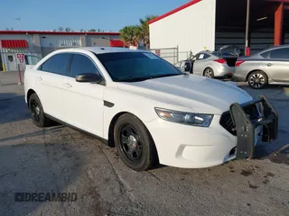 2015 Ford Police Interceptor с VIN 1FAHP2MK1FG132017, выставлен на аукционе IAAI как лот 42102473 с пробегом 101 553 миль миль и . История ставок и продаж доступна на DreamBid. Изображение 1.