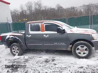 2007 Nissan Titan LE with VIN 1N6BA07B47N226260, listed as a IAAI auction lot 40917076 with 265,363 mi miles. Bid and sale history available at carsss.com. Image 13.