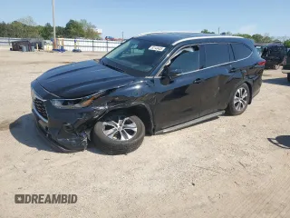 2022 Toyota Highlander XLE z VIN 5TDGZRBH3NS595250, wystawiony jako Copart lot #52143435 z przebiegiem 86 356 mil mil oraz Szkoda całkowita • Salvage title. Historia ofert i sprzedaży dostępna na DreamBid. Obrazek 1.