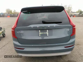 2022 Volvo XC90 Momentum с VIN YV4102PK1N1833764, выставлен на аукционе IAAI как лот 41865450 с пробегом 36 013 миль миль и . История ставок и продаж доступна на DreamBid. Изображение 16.