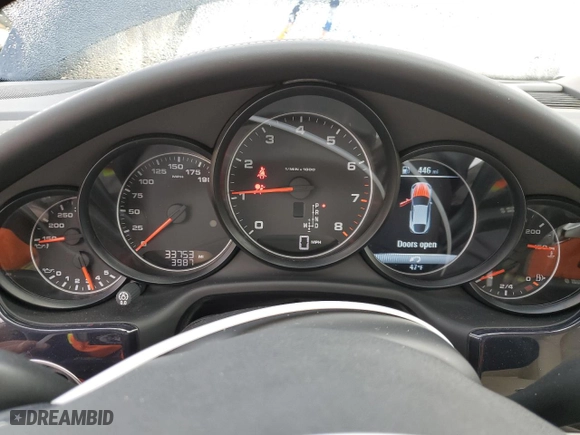 2015 Porsche Panamera 4 with VIN WP0AA2A75FL001869, listed as a Copart auction lot 47072944 with 33,753 mi miles. Bid and sale history available at carsss.com. Image 9.
