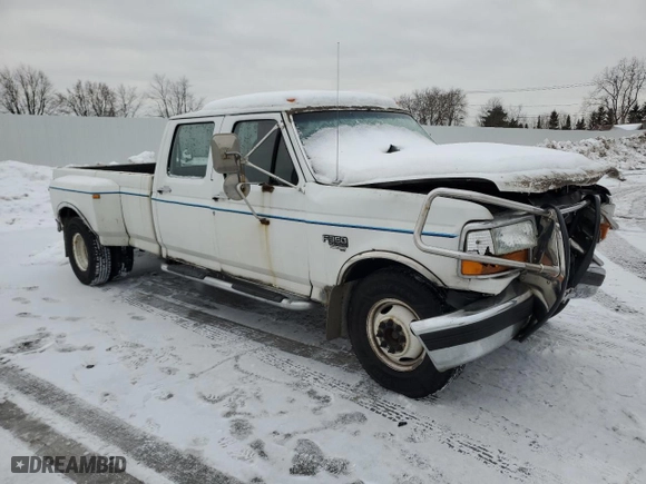 1997 Ford F-350 Crew Cab with VIN 1FTJW35F2VEA37787, listed as a Copart auction lot 86961024 with 282,389 mi miles and Salvage Title. Bid and sale history available at carsss.com. Image 4.