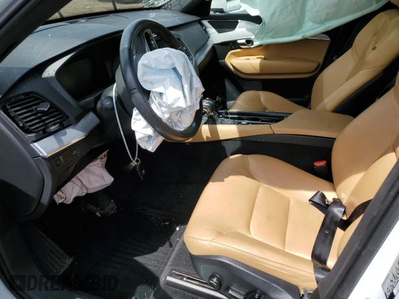 2017 Volvo XC90 Momentum z VIN YV4A22PK7H1114064, wystawiony jako Copart lot #58829035 z przebiegiem 65 938 mil mil oraz Szkoda całkowita • Salvage title. Historia ofert i sprzedaży dostępna na DreamBid. Obrazek 7.