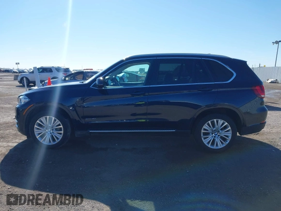 2016 BMW X5 sDrive35i with VIN 5UXKR2C55G0R71330, listed as a IAAI auction lot 41661140 with 128,457 mi miles. Bid and sale history available at carsss.com. Image 14.
