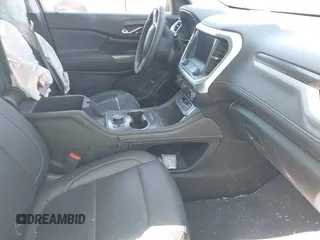 2023 GMC Acadia SLT z VIN 1GKKNUL45PZ233933, wystawiony jako IAAI lot #42019113 z przebiegiem 57 789 mil mil oraz . Historia ofert i sprzedaży dostępna na DreamBid. Obrazek 5.